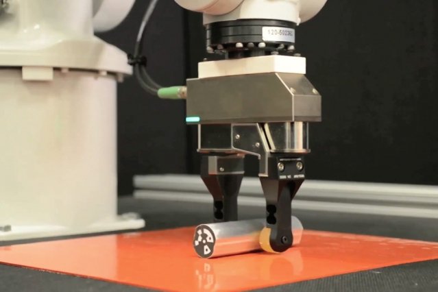closing the loop for robotic grasping \u2014 steemit Robotic Grasping Appendage however, one of the key shortcomings of current robotic grasping systems is the inability to